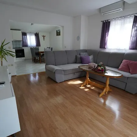 Marija Apartment *